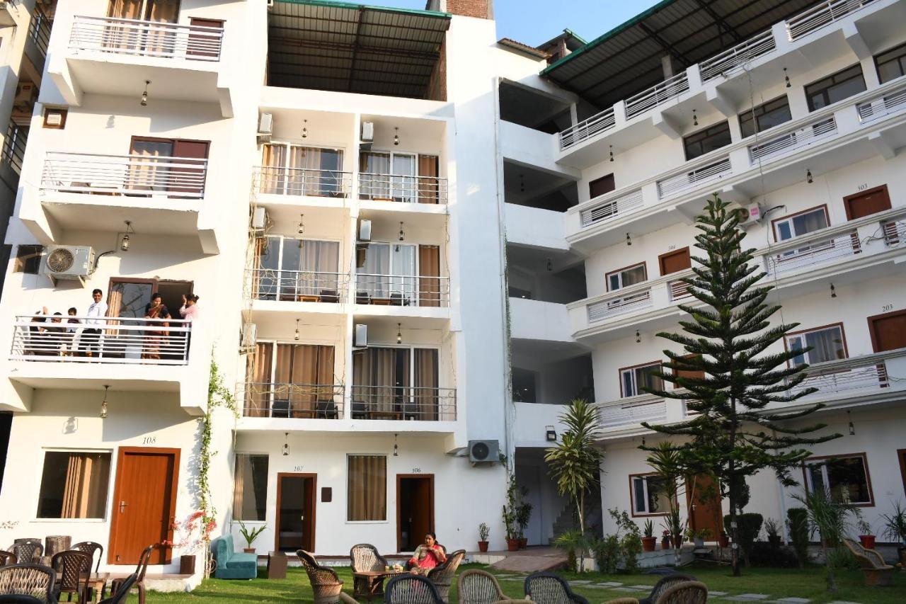 רישיקש Shivansh Inn Resort מראה חיצוני תמונה