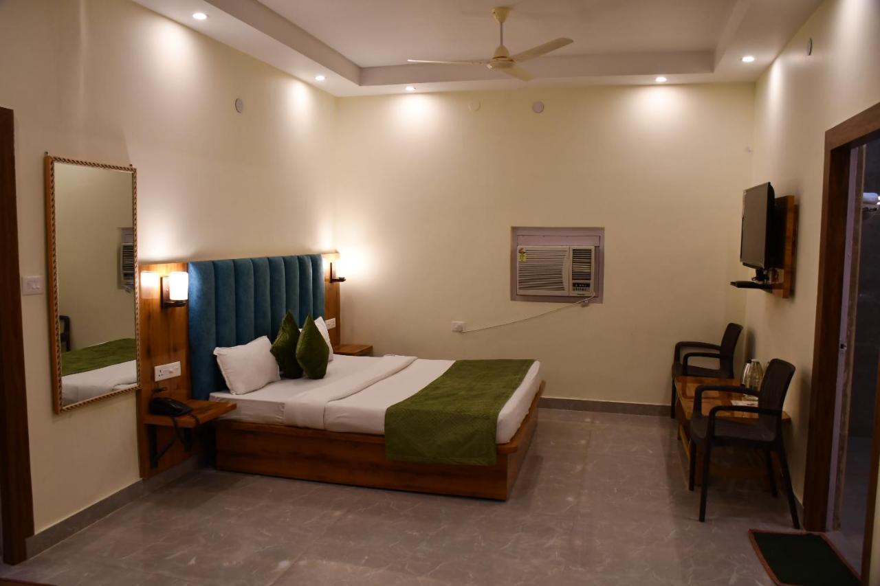 רישיקש Shivansh Inn Resort מראה חיצוני תמונה