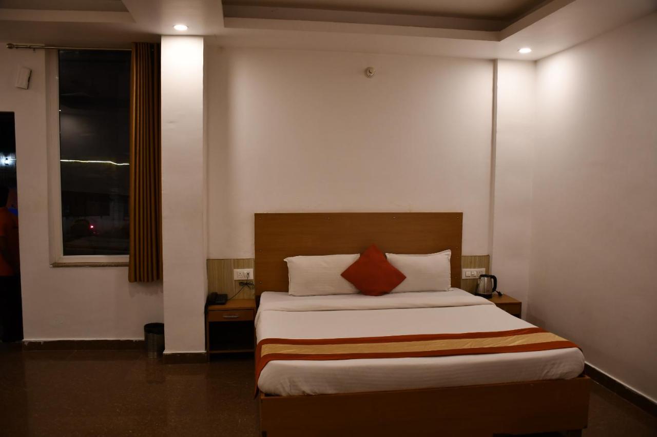 רישיקש Shivansh Inn Resort מראה חיצוני תמונה